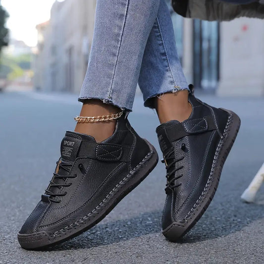 Sophie™ | Comfortable hiking shoes black