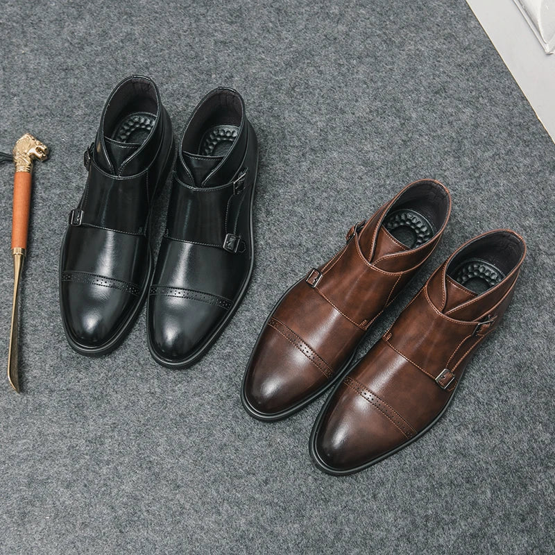Parker™ | Botas de Dupla Fivela em Couro Sintético